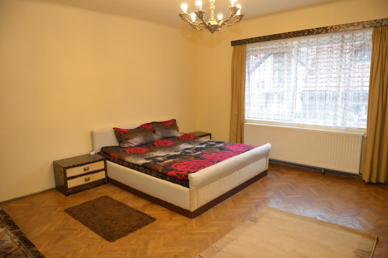 Apartament Oana Braşov Eksteriør billede
