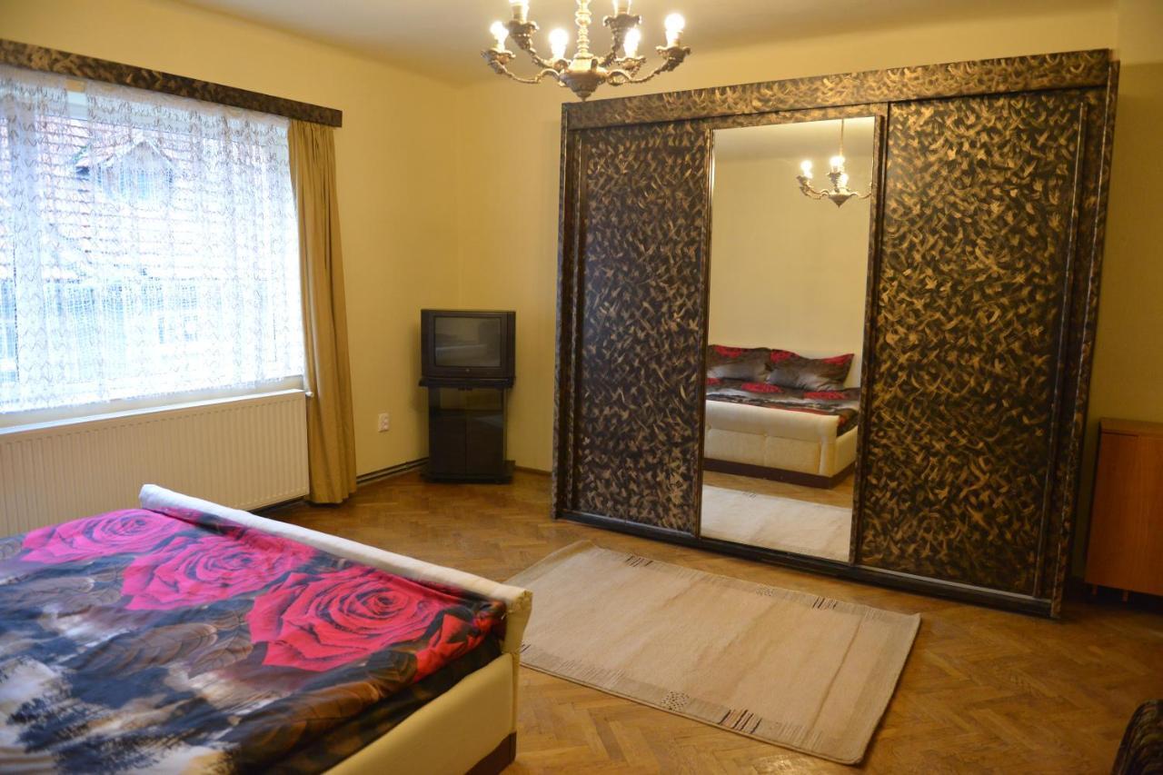 Apartament Oana Braşov Eksteriør billede